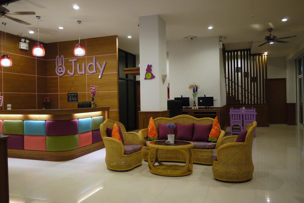 @Judy Hotel Patong Buitenkant foto